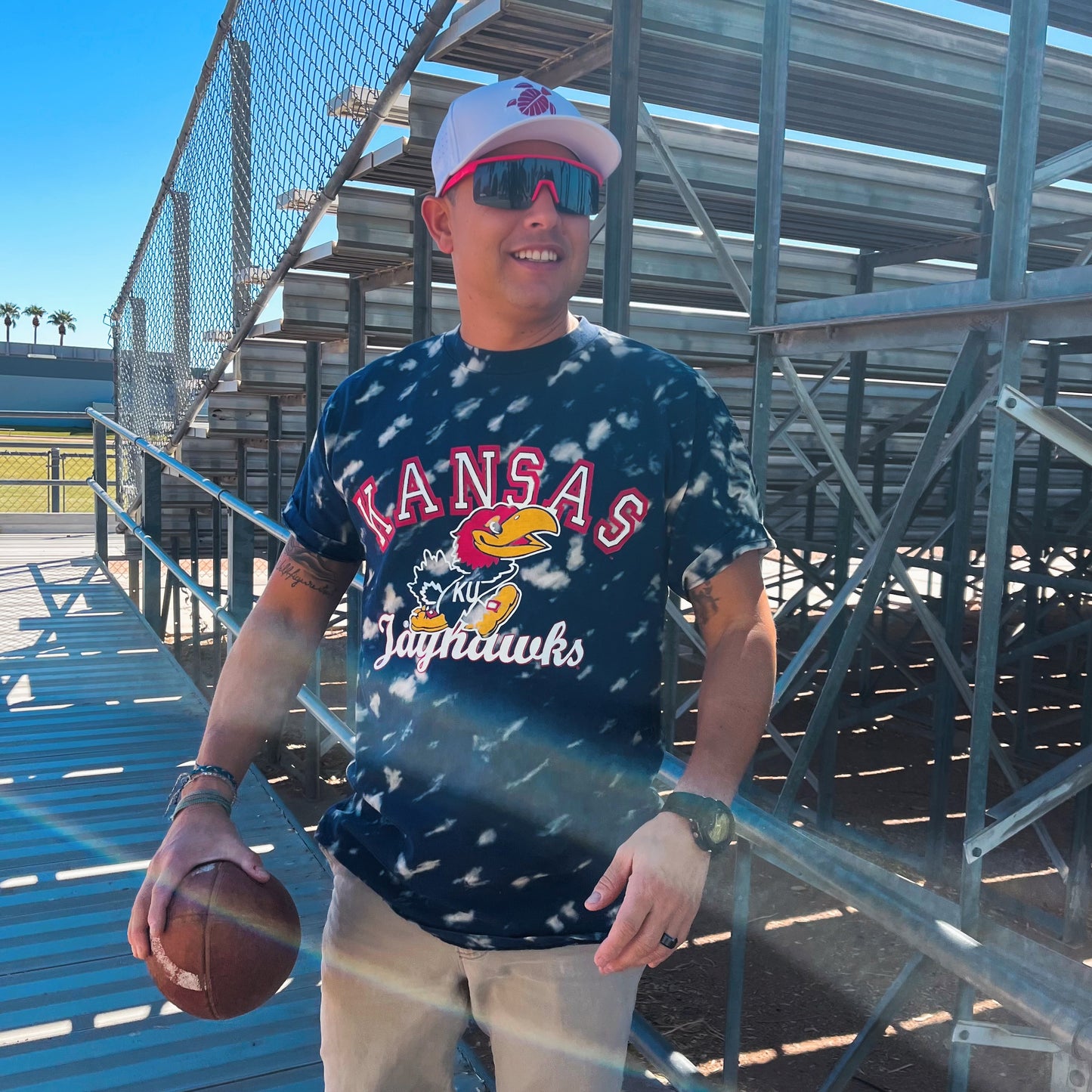 UNIVERSITY OF KANSAS TEE