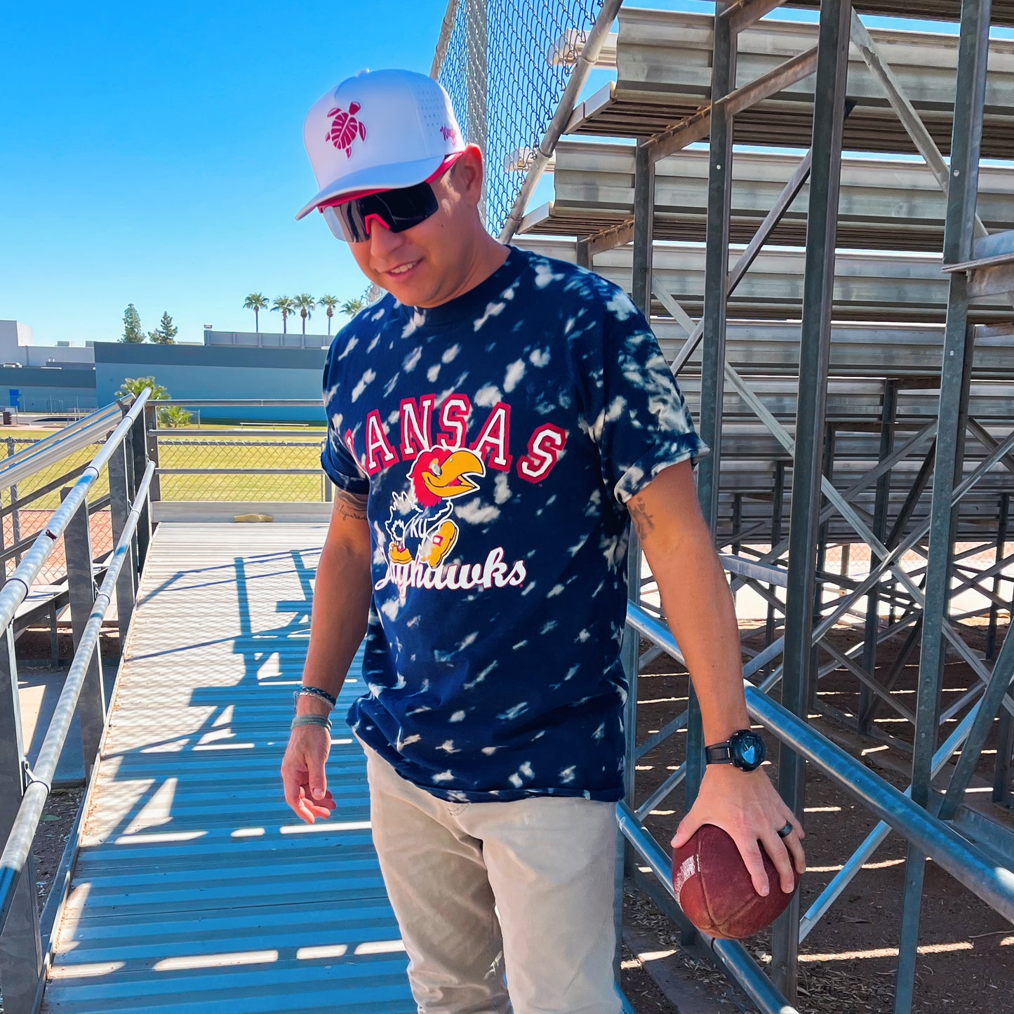 UNIVERSITY OF KANSAS TEE